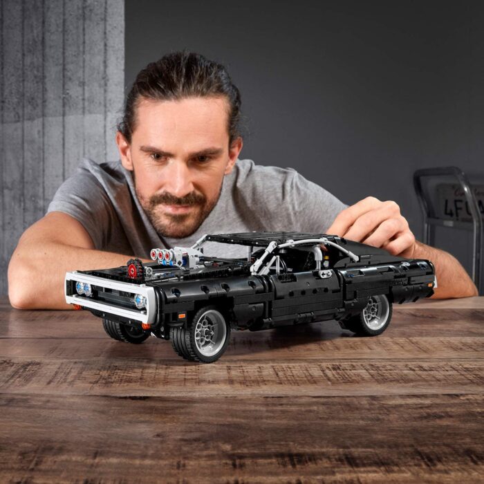 LEGO Technic - Doms Dodge Charger Fast & Furious - 42111 - immagine 6