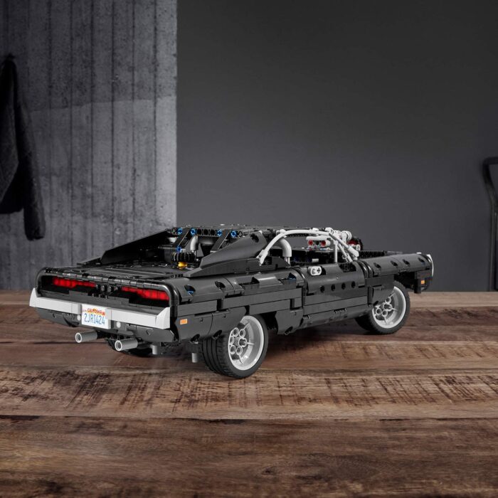 LEGO Technic - Doms Dodge Charger Fast & Furious - 42111 - immagine 4