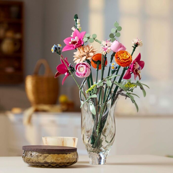 LEGO Botanicals Bouquet di Fiori Rosa - 10342 - immagine 6