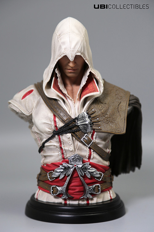 busto_ezio_assassin_creed_2_7.jpg Assassins Creed 2 Legacy Collection: Ezio Auditore - Busto - immagine 1