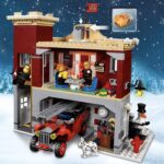 LEGO Creator - Caserma Dei Pompieri Del Villaggio Invernale - 10263 - immagine 2