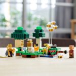 LEGO Minecraft - La fattoria delle api - 21165 - immagine 3