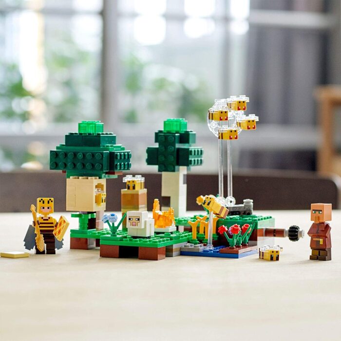 LEGO Minecraft - La fattoria delle api - 21165 - immagine 3