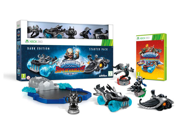 skylander_supercharges_dark_edition_x360_7.jpg Skylanders SuperChargers Starter Pack - Dark Edition (Xbox 360) - immagine 1