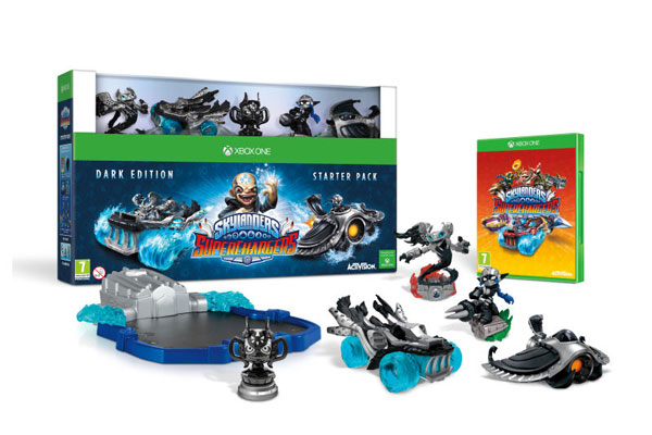 skylander_supercharges_dark_edition_xone_7.jpg Skylanders SuperChargers Starter Pack - Dark Edition (Xbox One) - immagine 1