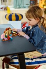 LEGO Bluey - A scuola con Rusty e Bluey &ndash; 11221 - immagine 8